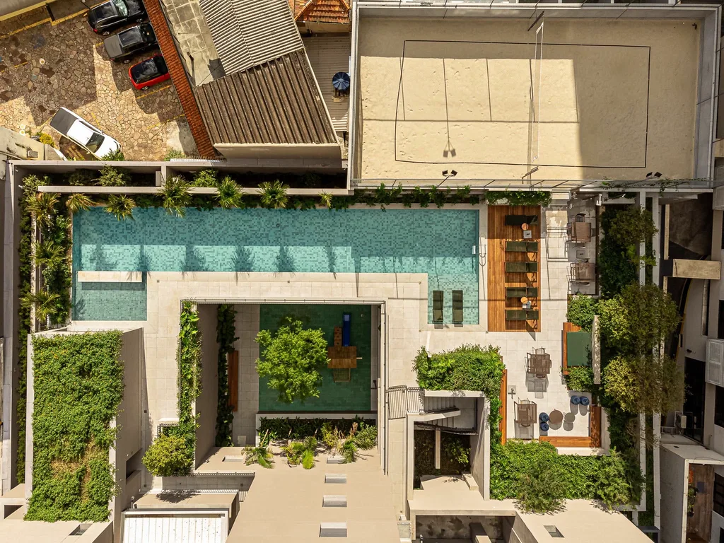 Atypik: Piscina
