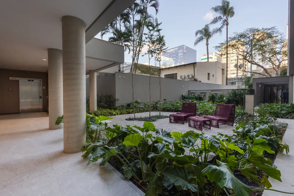 Baume Itaim: Garden center