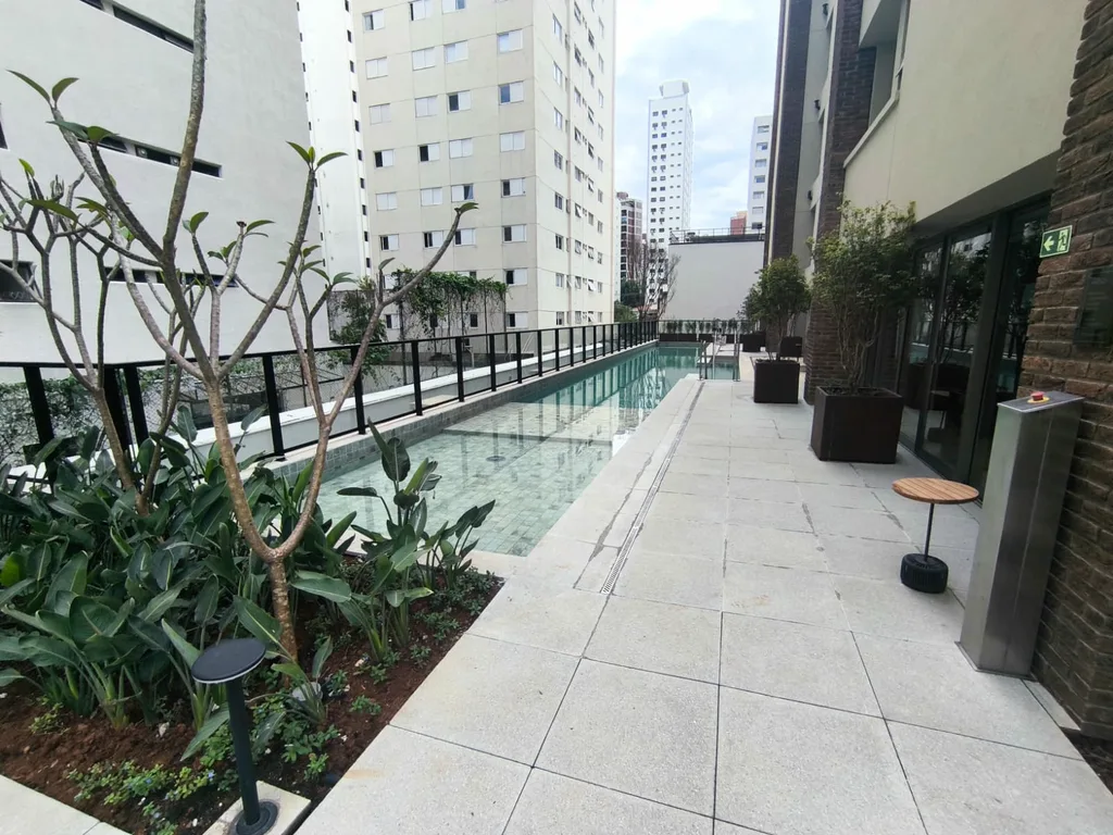 DOC Vila Nova Conceição: Piscina