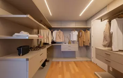 Karpz Jardins: Closet