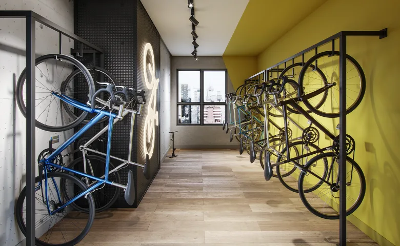 Kronos Moema by Kallas Arkhes: Bicicletário