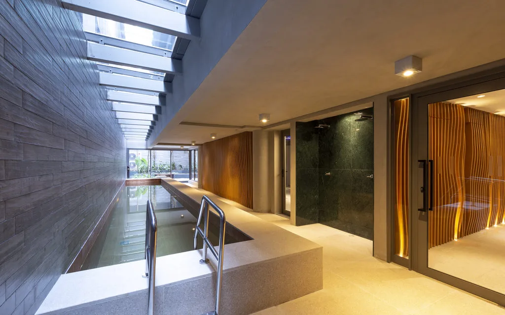 Lina Jardins: Piscina