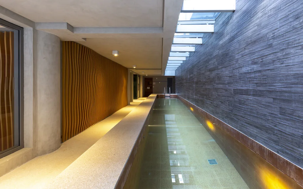 Lina Jardins: Piscina