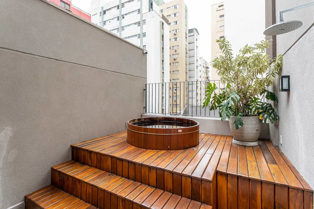 Next Paulista: Jacuzzi