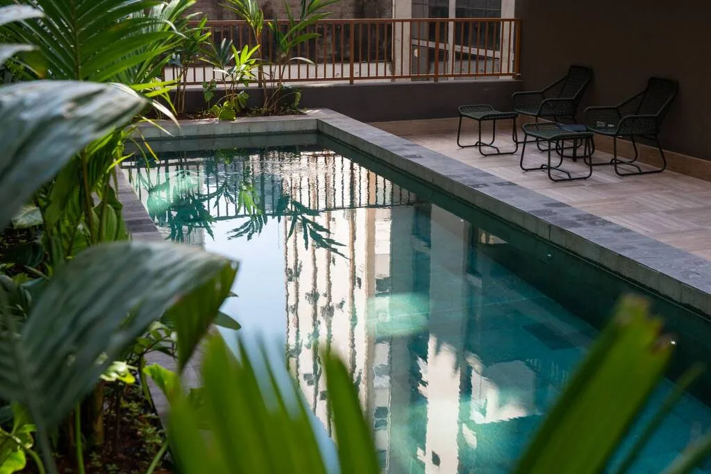 Pamplona Studios: Piscina