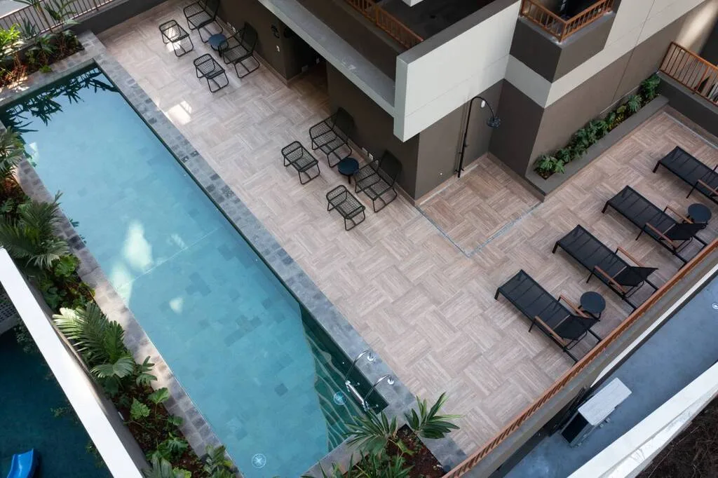 Pamplona Studios: Piscina