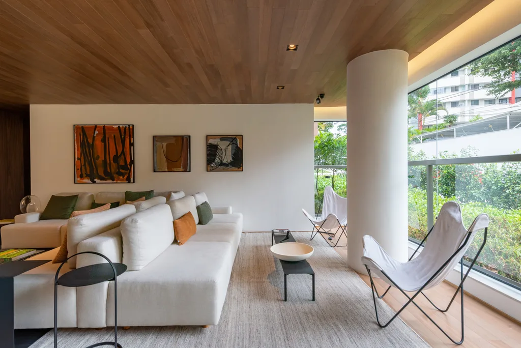 Portugal 587: Living