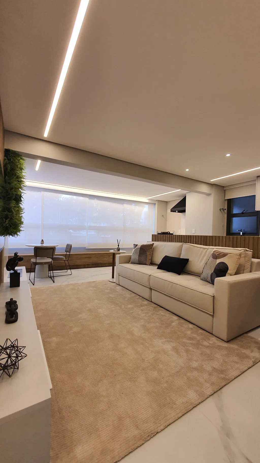 Roriz: Living