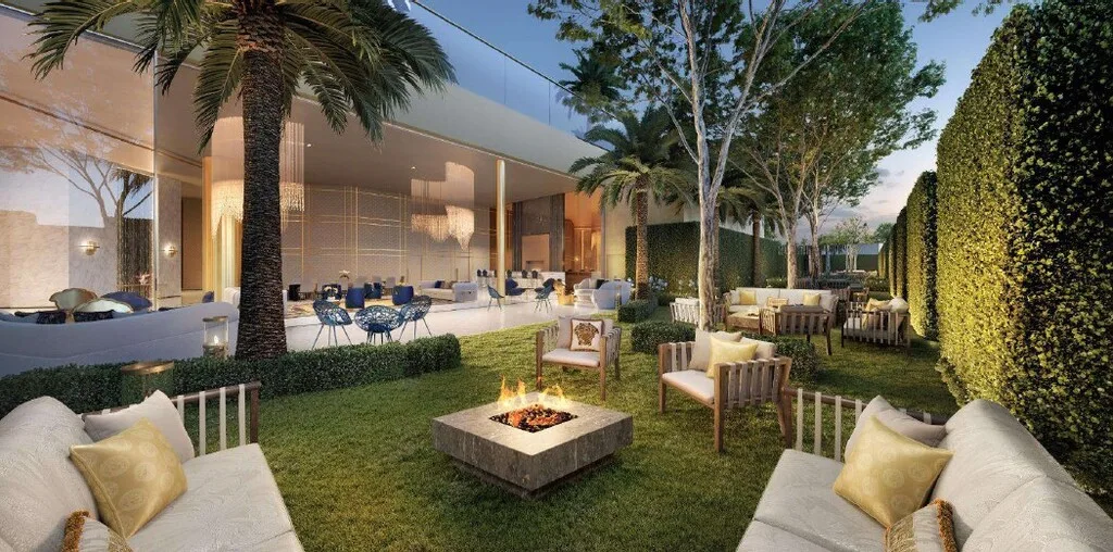 Villa Milano Lifestyle by Versace Home: Terraço coletivo